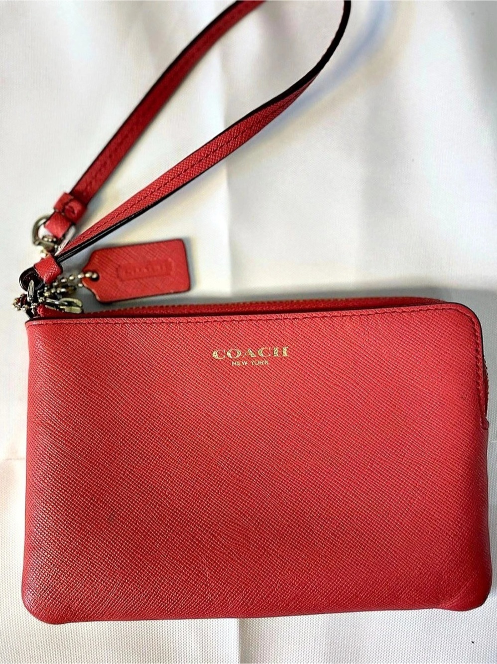 Coach Corner Zip Wristlet Red/Orange Saffiano Crossbody